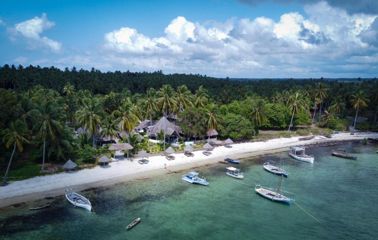 ホテル Butiama Marine Camp Utende エクステリア 写真