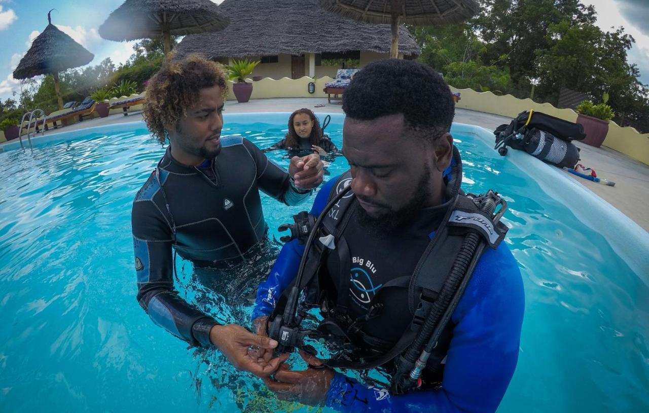 ホテル Butiama Marine Camp Utende エクステリア 写真