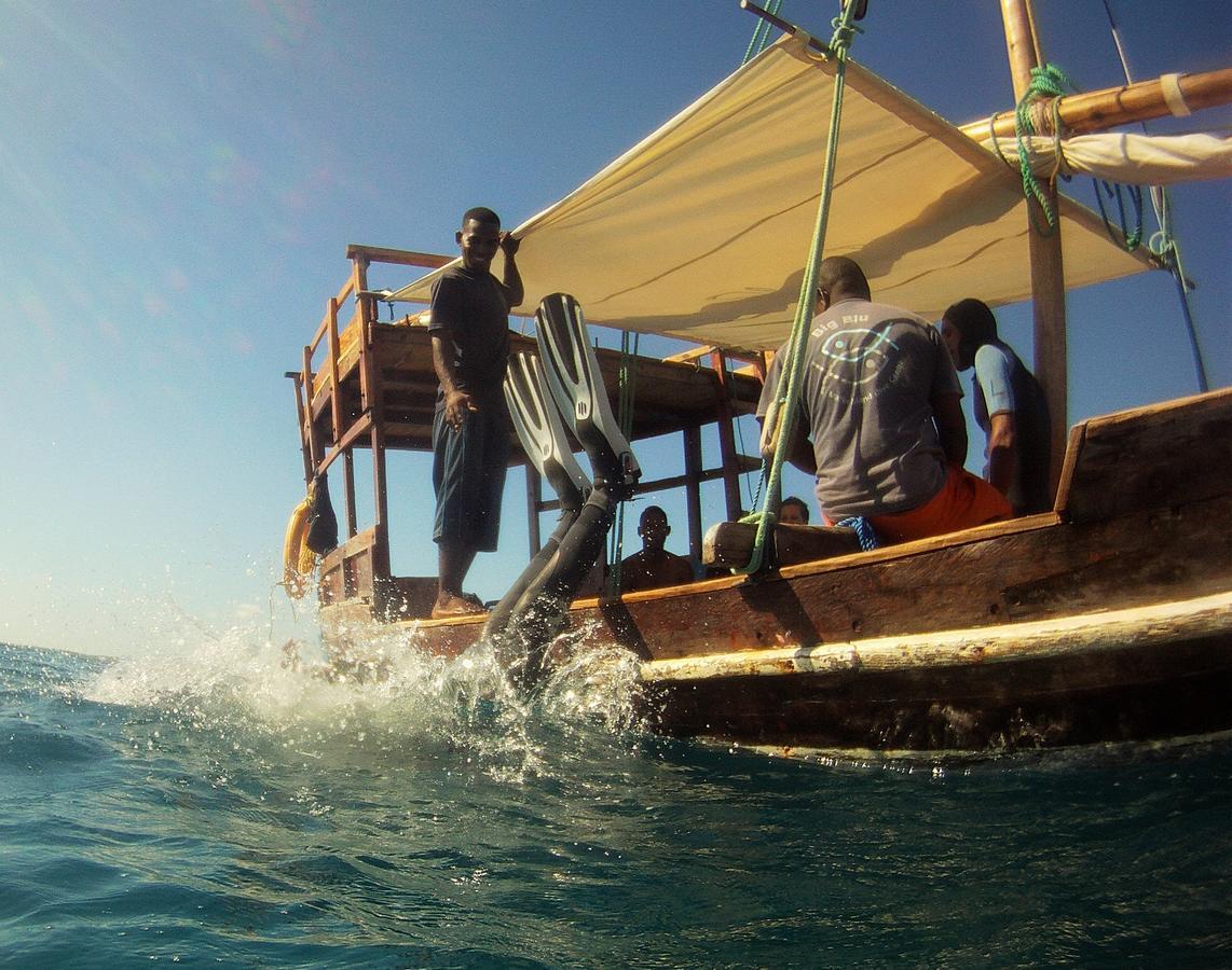 ホテル Butiama Marine Camp Utende エクステリア 写真
